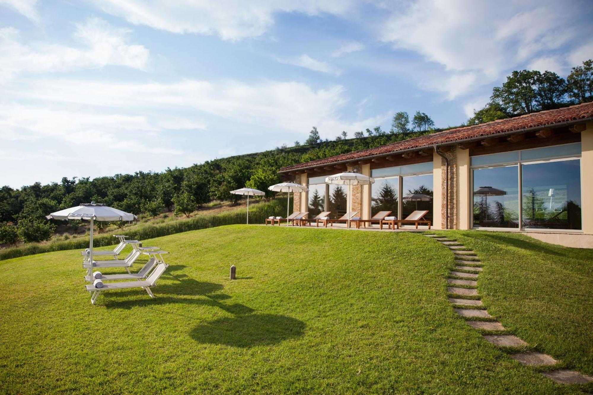 Relais Montemarino Hotel Borgomale Ngoại thất bức ảnh