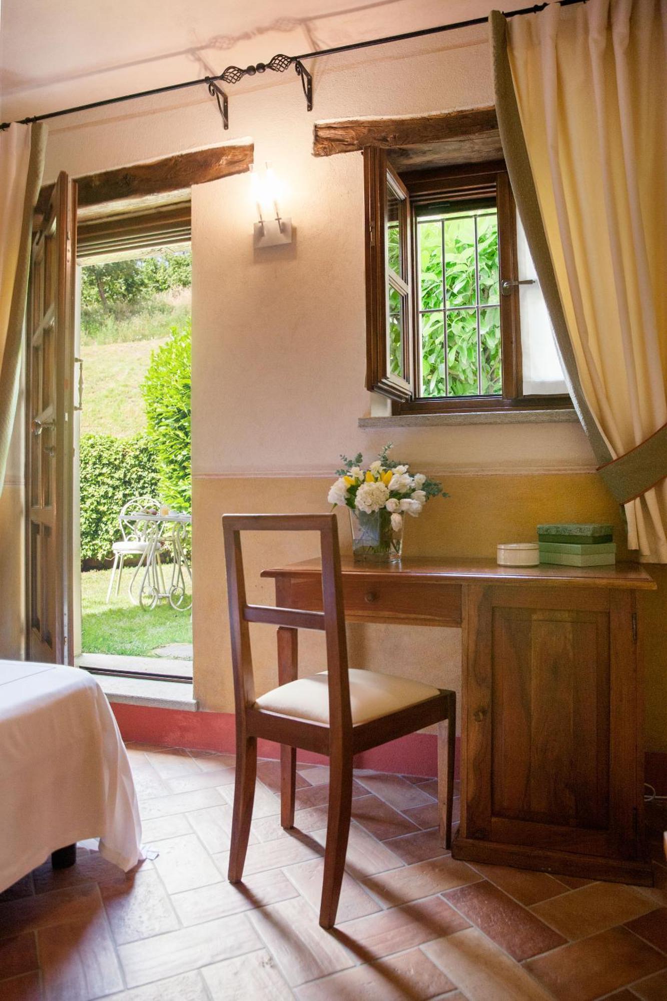 Relais Montemarino Hotel Borgomale Ngoại thất bức ảnh